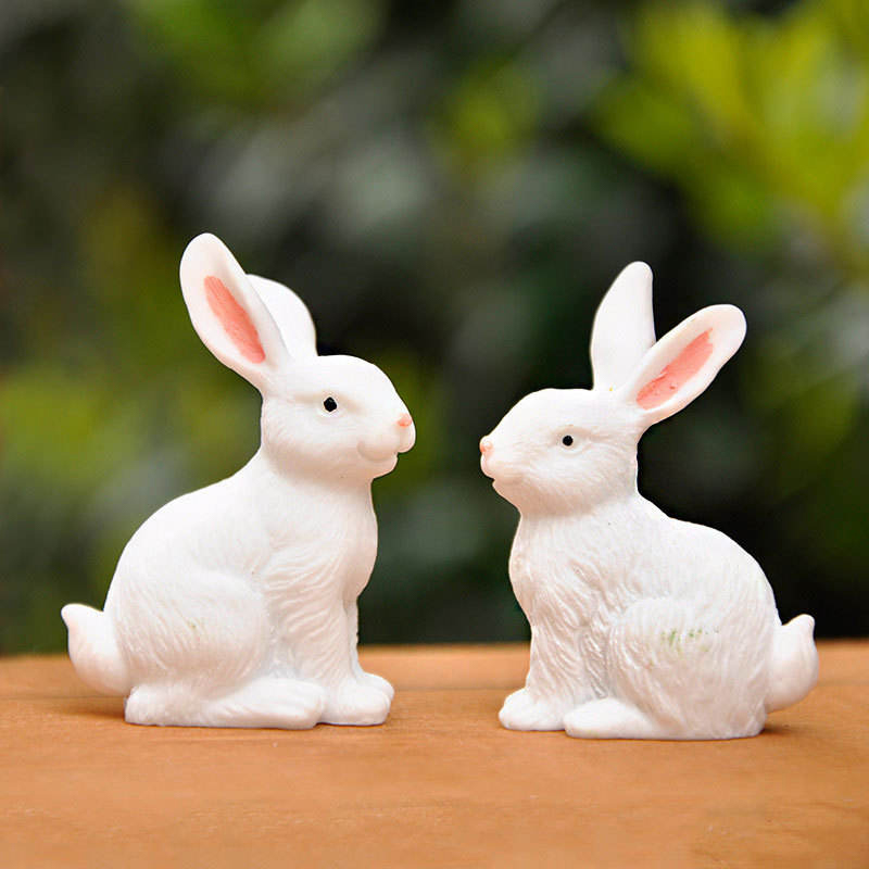 Set de decor figurine cu iepuraș de Paște din rășină de 8 cm